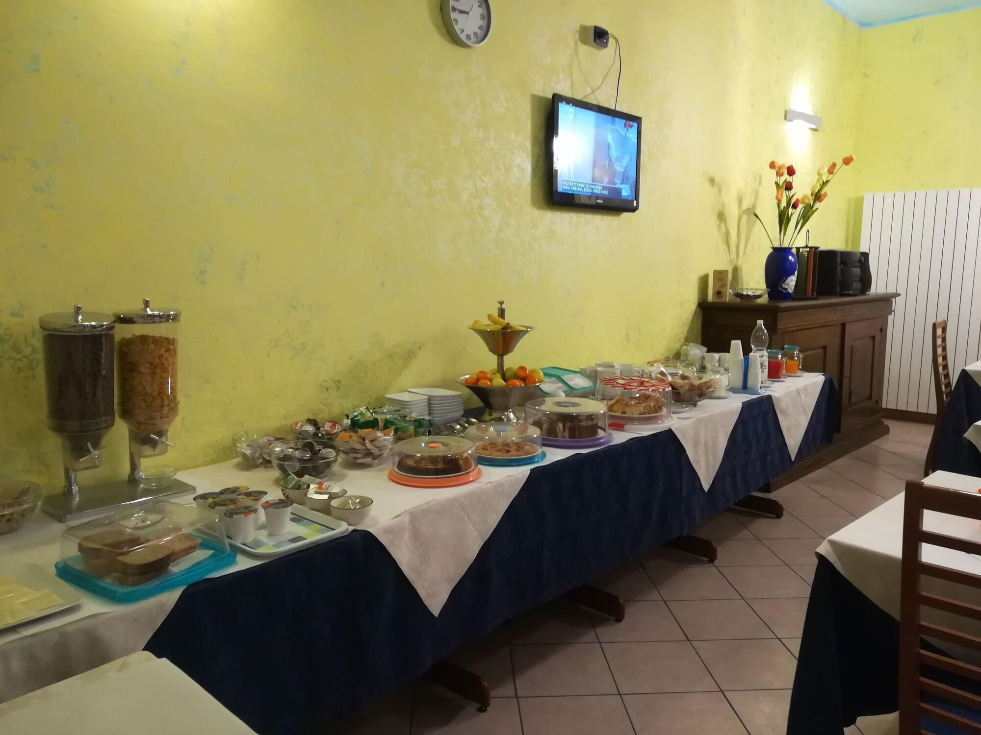 Hotel Azzurro L'Aquila Eksteriør billede