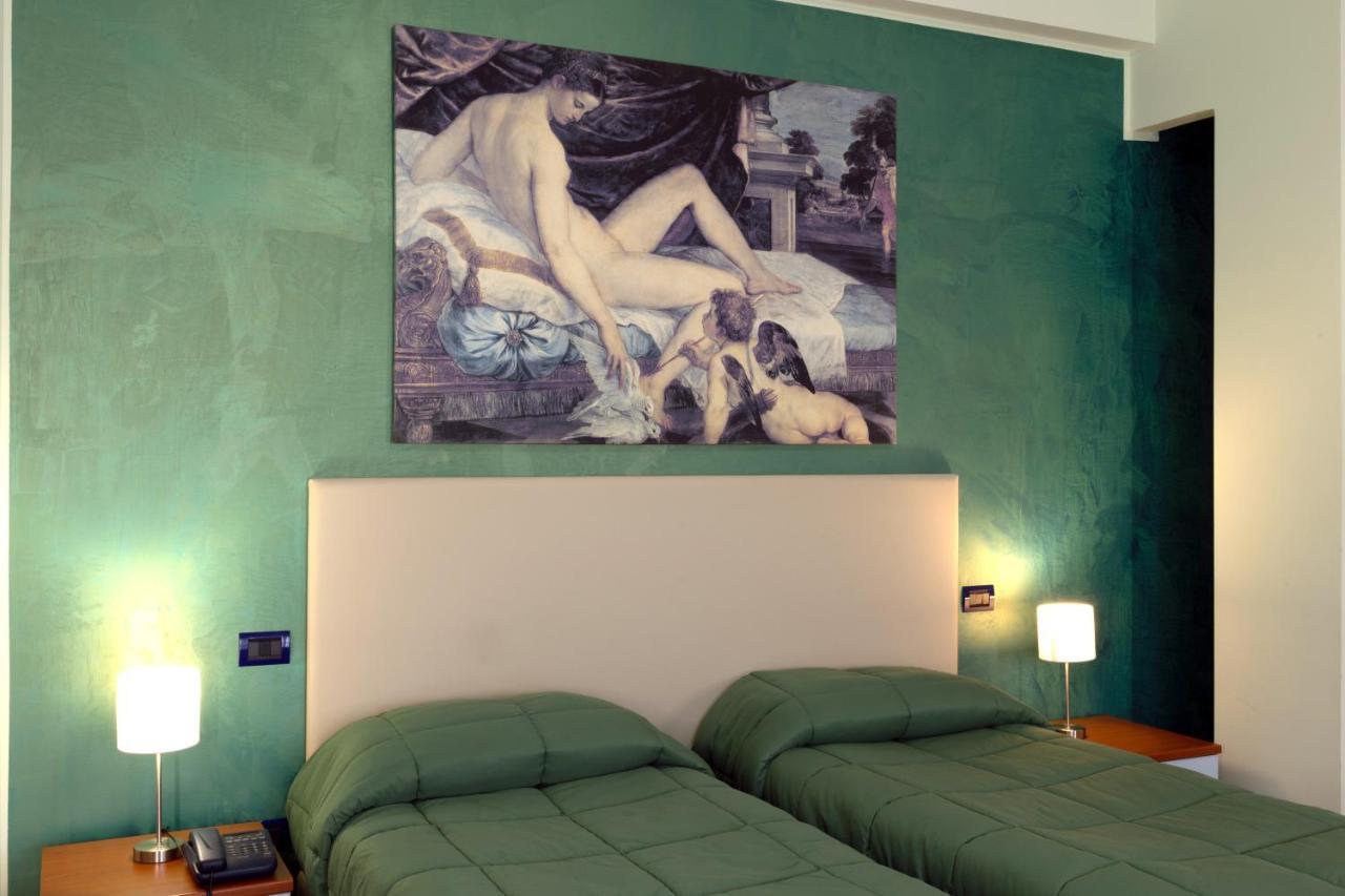 Hotel Azzurro L'Aquila Eksteriør billede