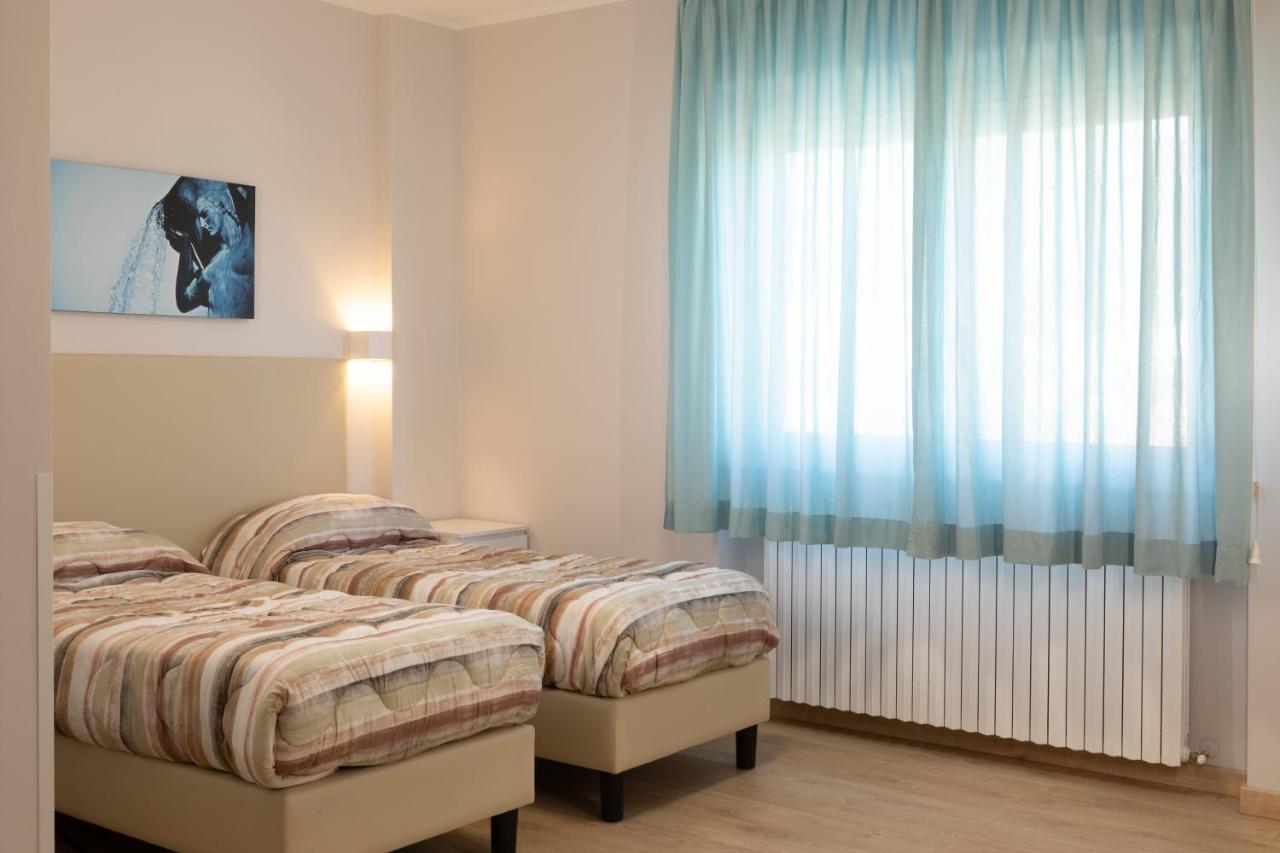 Hotel Azzurro L'Aquila Eksteriør billede