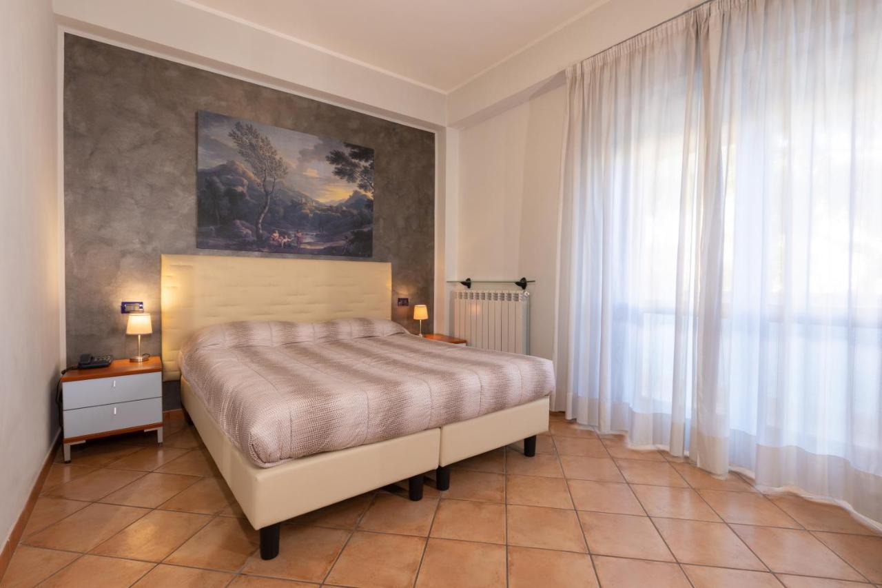 Hotel Azzurro L'Aquila Eksteriør billede