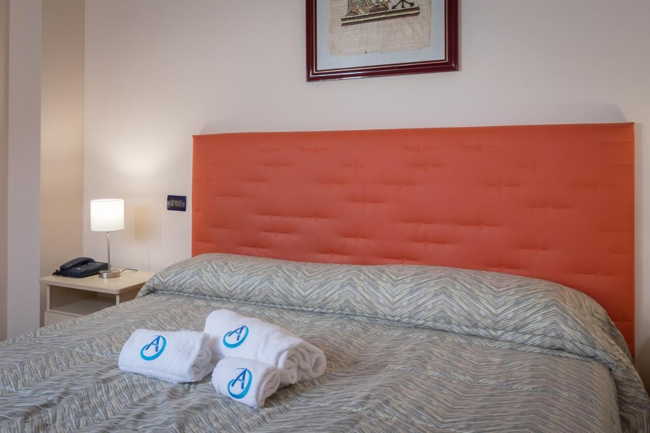 Hotel Azzurro L'Aquila Eksteriør billede
